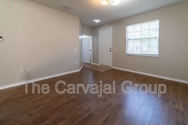 Building Photo - 13175 Center Square Dr