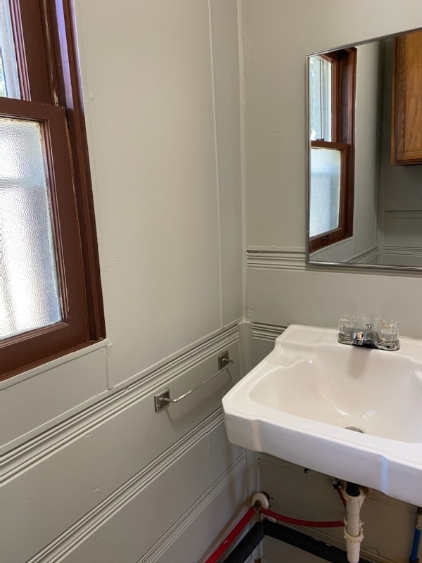 Foto del edificio - 8036 Lake Shore Dr