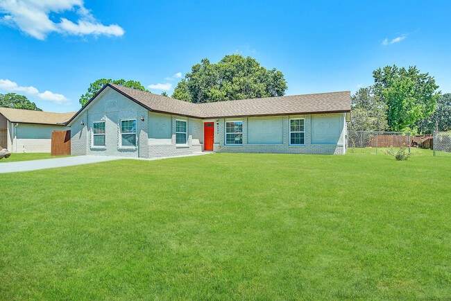 Building Photo - 6446 Powers Pointe Cir