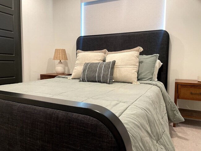 Foto del edificio - 690 S Edge Ln