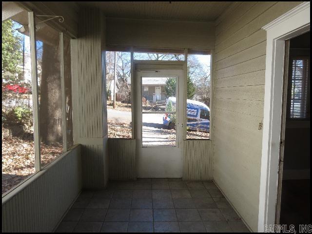 Foto del edificio - 400 N Cedar St