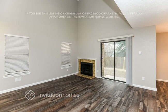 Building Photo - 422 Dawn Dr