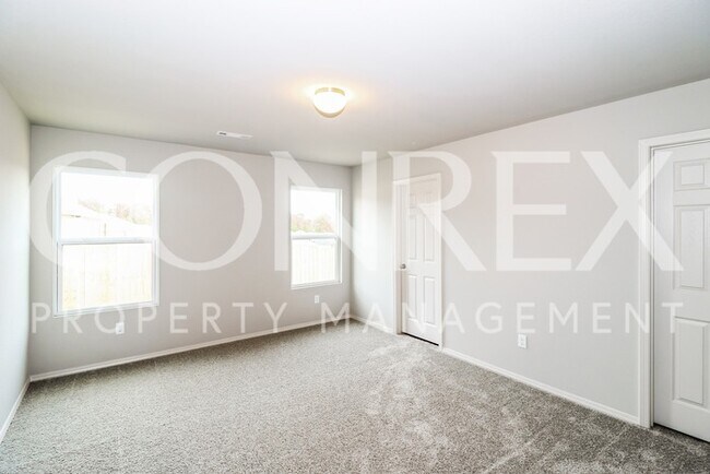 Building Photo - Brand New 3 Bed/2 Bath