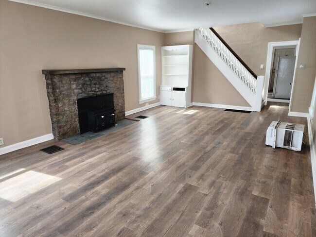 Foto del edificio - 281 S Powell Ave