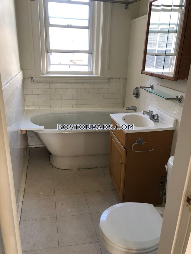 Foto del edificio - 1175 Boylston St