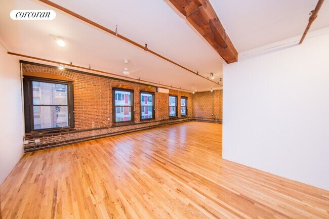 Building Photo - 119 N 11th St