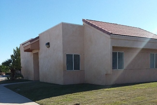 Senior Studios 55+ yrs & older - 3700 W Ave L Ave