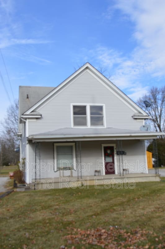 414 North St Unit Apt 2, Auburn, IN 46706 Condo for Rent in Auburn