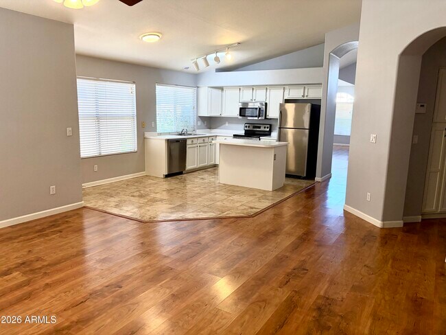 Building Photo - 9340 S Margo Dr