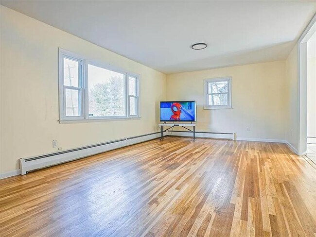 Foto del edificio - Freshly Painted