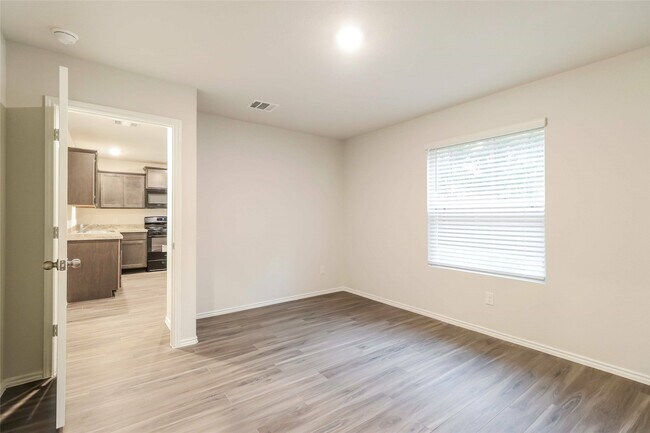 Building Photo - 2420 Bull Trout Dr