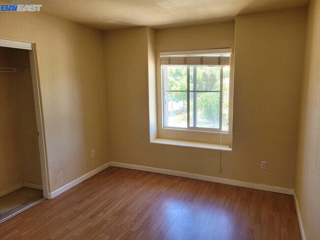 Foto del edificio - 4001 Packard Ridge Rd