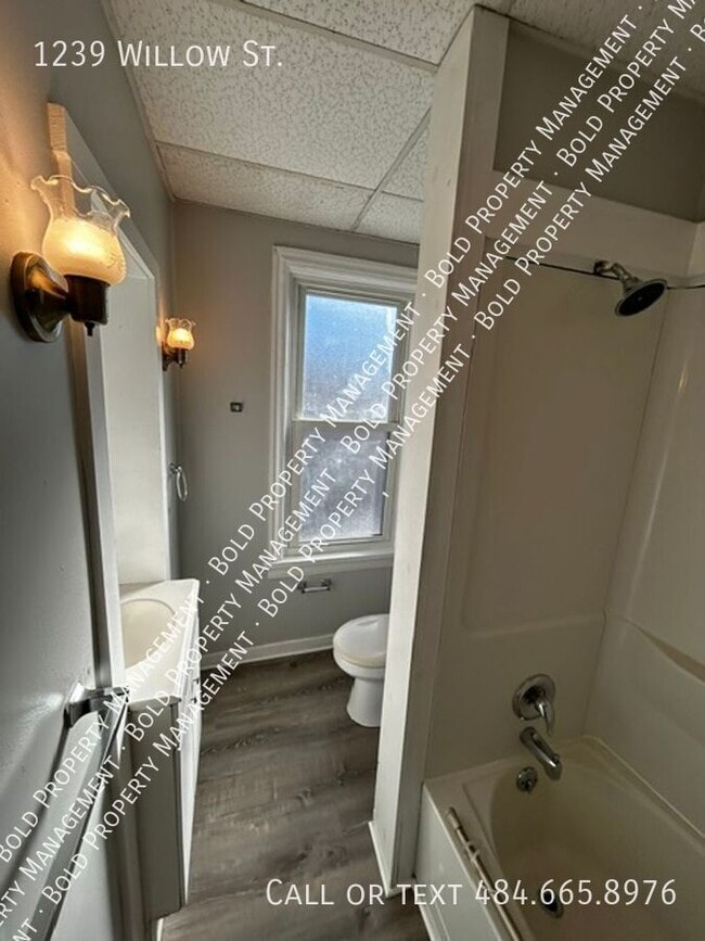 Foto del edificio - 1239 Willow St