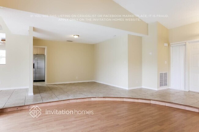 Foto del edificio - 7120 NW 43rd St