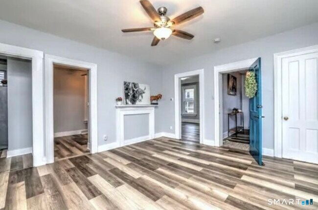 Foto del edificio - 6 Gilbert Ave