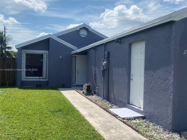 Building Photo - 2451 SW 86th Ave