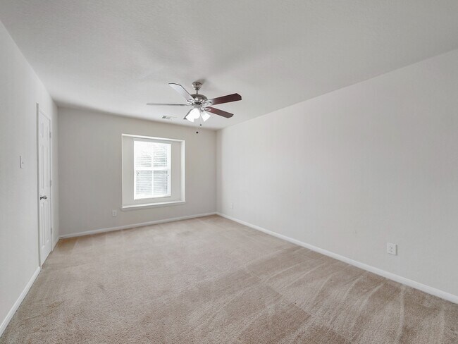 Foto del edificio - 4903 Hidden Nest Ct