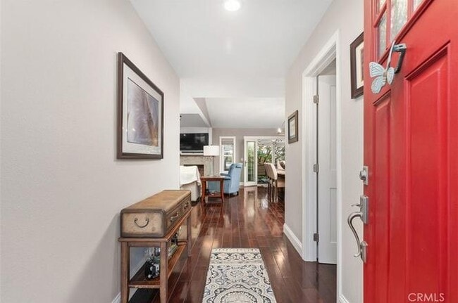 Building Photo - 17552 Putney Cir