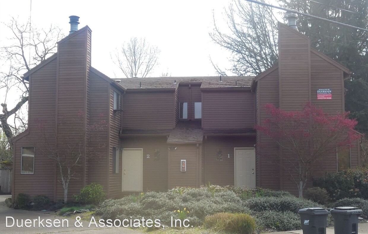 Foto principal - 2451 NW Coolidge Way