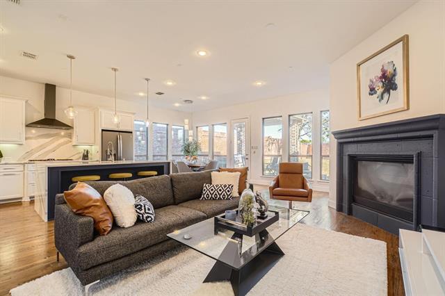 Building Photo - 4804 Sawgrass Ct