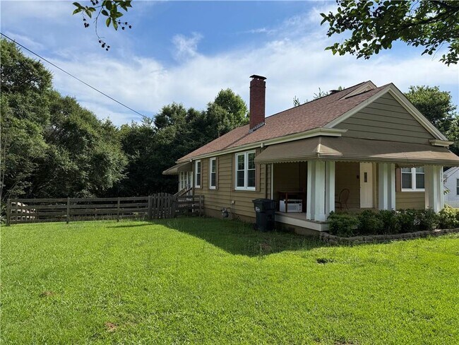 Foto del edificio - 5058 Austell Powder Springs Rd