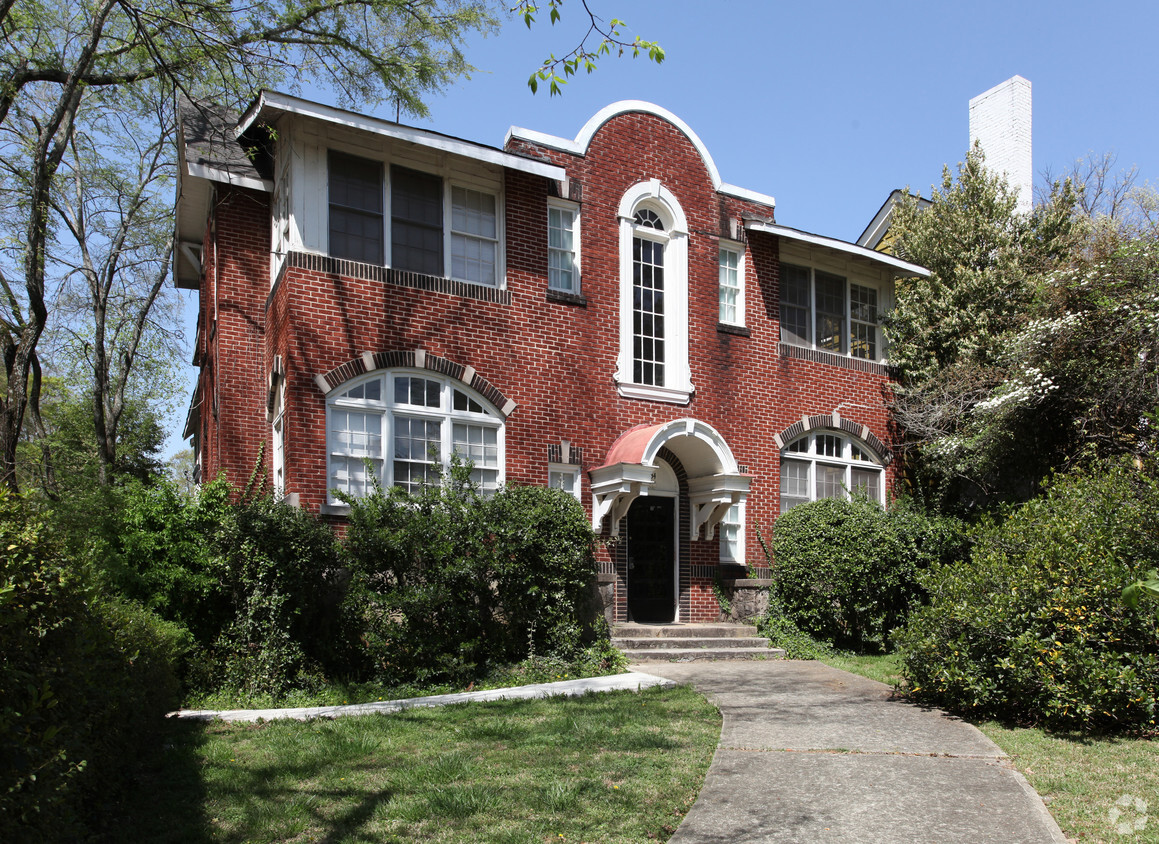 Primary Photo - 834 Briarcliff Rd NE