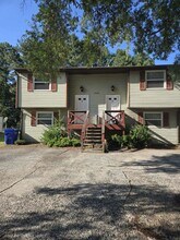 Building Photo - 2124 Bogarde St