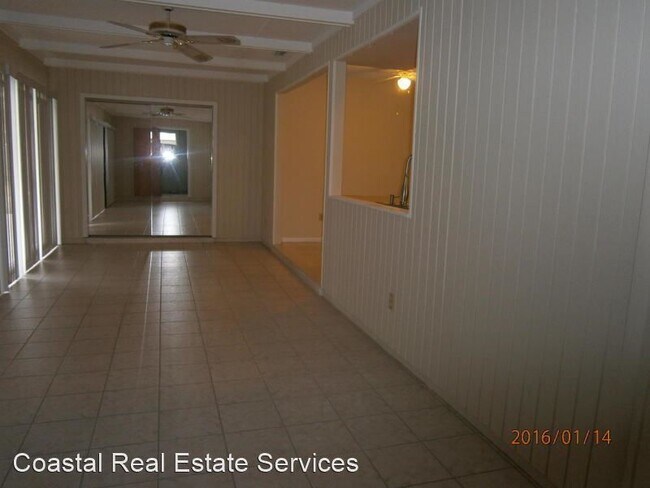 Building Photo - 2 br, 2 bath House - 142 NE Bracken Road