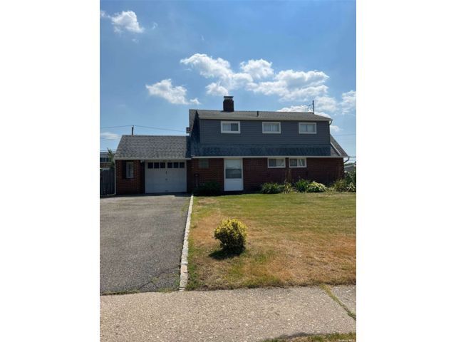 Primary Photo - 41 Lowland Rd