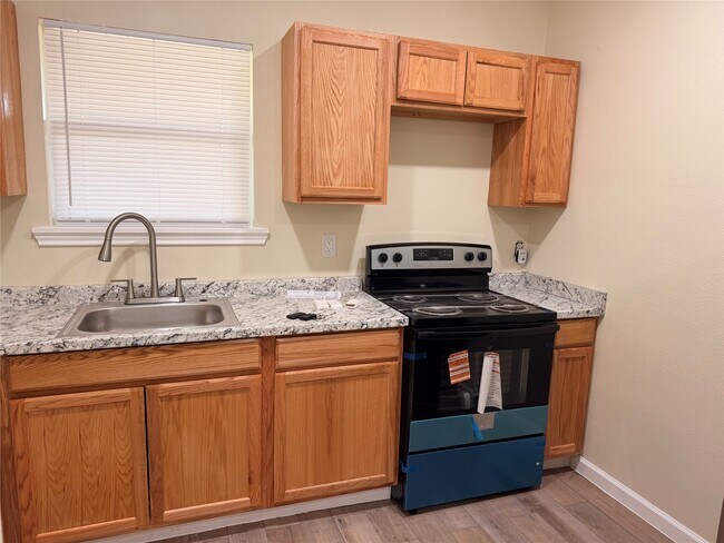 Foto del edificio - 22349 FM359