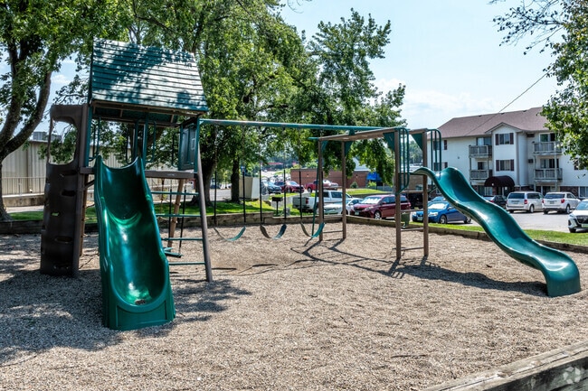 Playground - Park Ridge Apartments