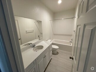 Building Photo - 13758 Carver Ct