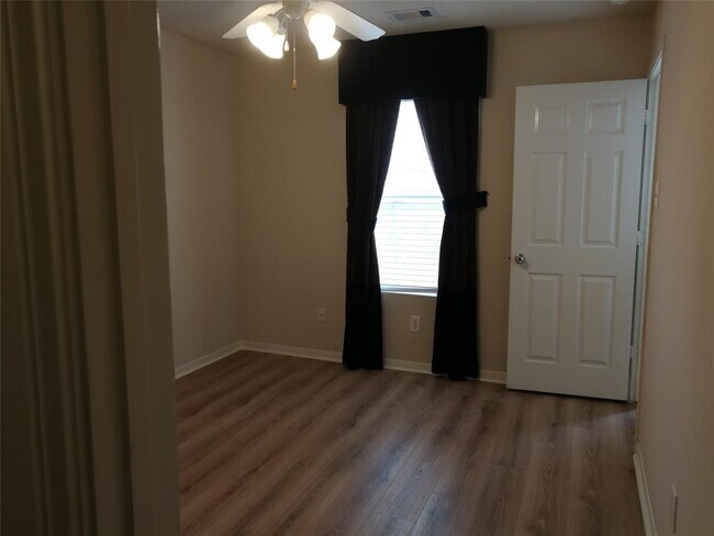 Building Photo - 18102 Dardanelles Ct