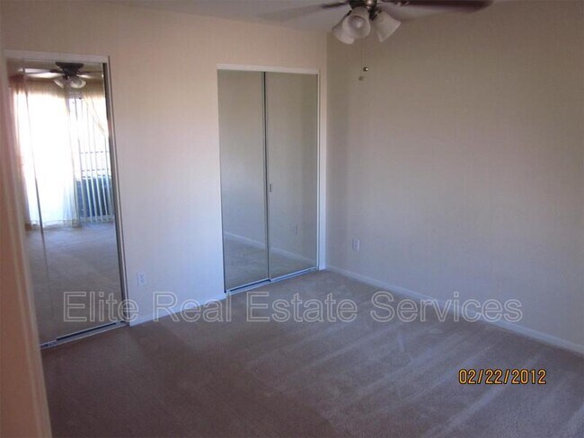 Foto del edificio - 9728 Marilla Dr