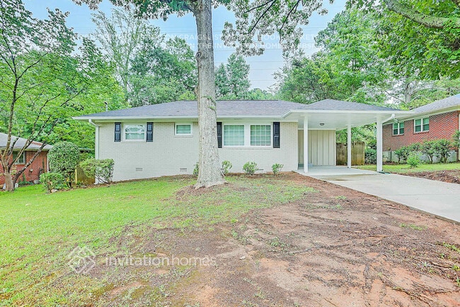 Foto del edificio - 2716 Lancaster Dr