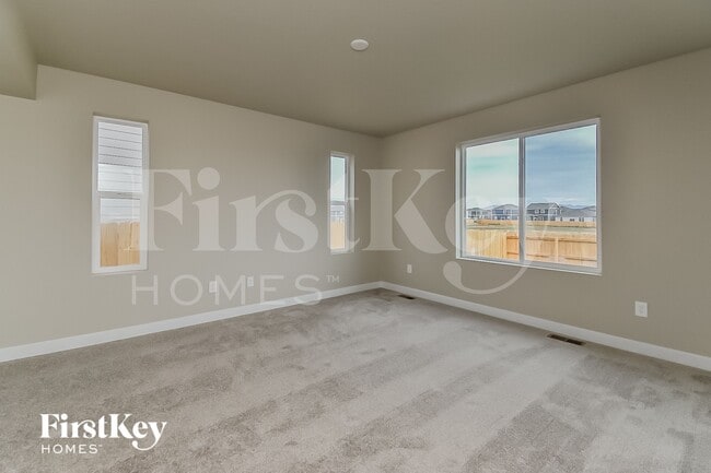 Foto del edificio - 10250 Luneth Dr