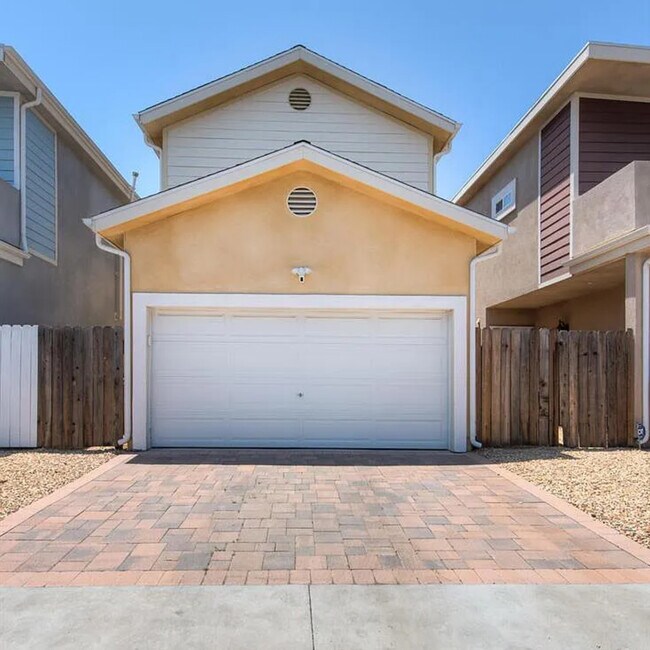 Foto del edificio - 6014 Fair Ave