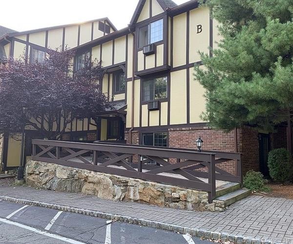 Foto del edificio - 50 Aiken St