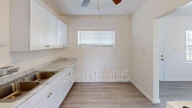 Foto del edificio - Unit A 232 South Palm Avenue