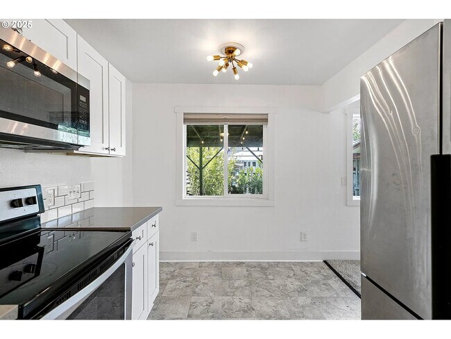 Foto del edificio - 1472 Wilson Ct