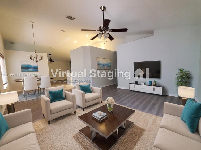 Building Photo - 1070 Golden Cane Dr