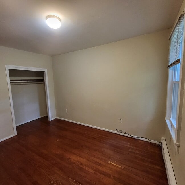 Building Photo - 68 Senior St