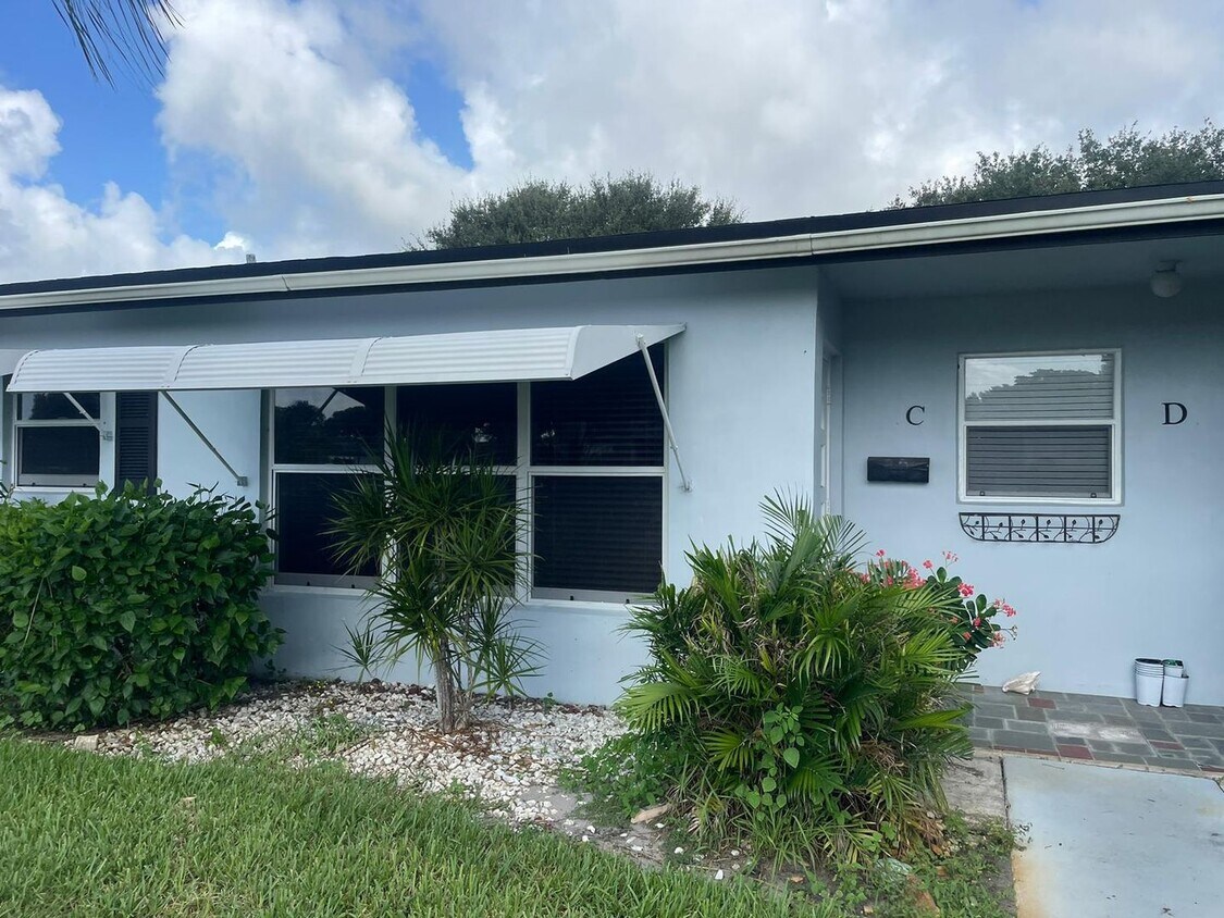 Foto principal - 1 bedroom 1 bath Villa in Delray Beach -55...