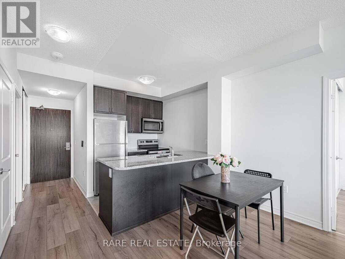 Primary Photo - 349-349 Rathburn Rd W