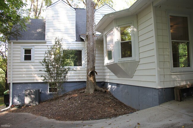 Building Photo - 3 br, 2.5 bath House - 3537 West Hill Street