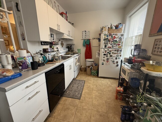 Building Photo - 199 Winthrop Rd