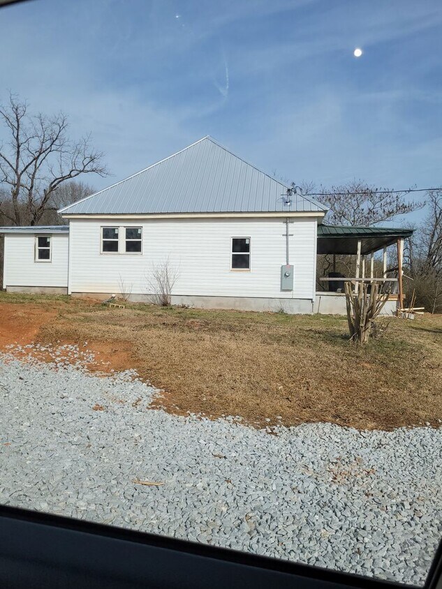Primary Photo - Franklin Co Royston – Two Bedroom and Two ...