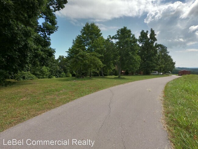 Building Photo - 3 br, 1 bath House - 345 Hugh Cameron Rd