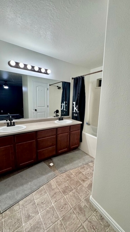 Building Photo - 587 S 910 W