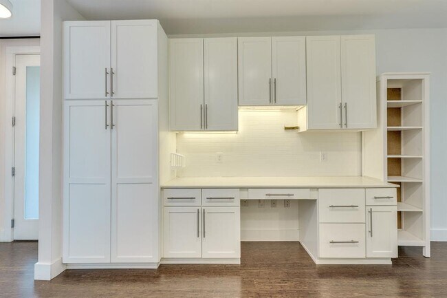 Foto del edificio - 2801 Dulce Ln
